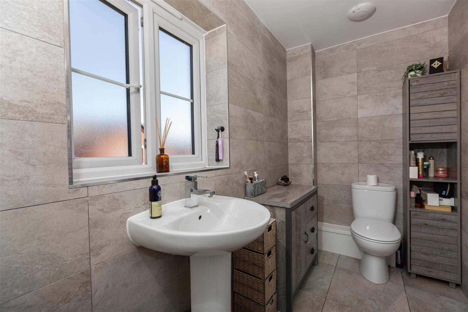 Awel Y Mor, Sketty, Swansea, SA2 9FL